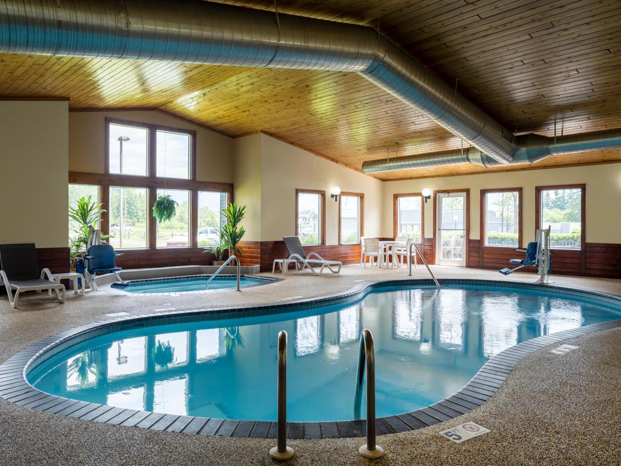 Country Inn Ту-Гарборс Екстер'єр фото